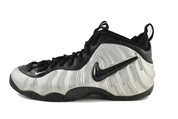 Nike Air Foamposite Pro "Silver Surfer"